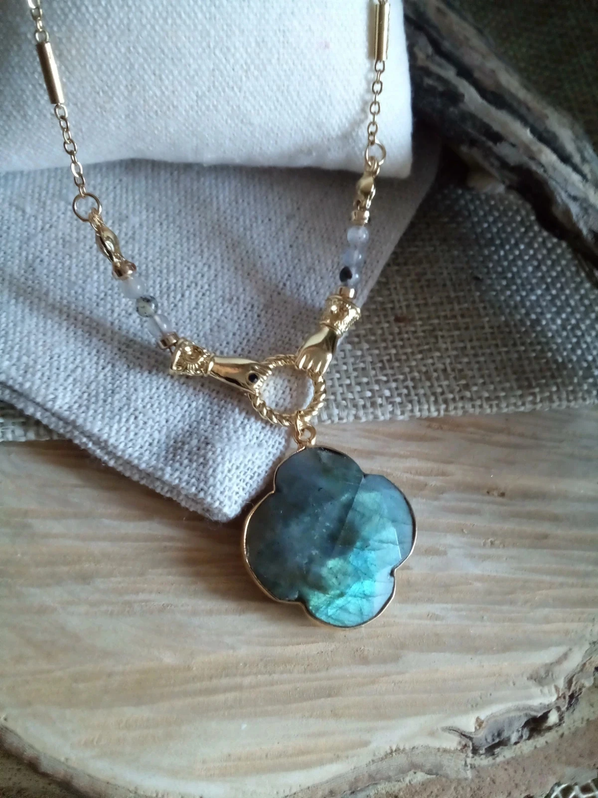 Collier pendentif trèfle en pierre de labradorite naturelle – photo 3
